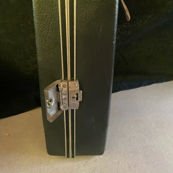 Vintage Original TRAV-L-BAR by Ever-WearPortable Travel Bar/Cocktail Suitcase